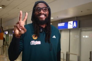 歐記：“半獸人”法里埃德已抵達(dá)雅典 正式簽約帕納辛奈科斯