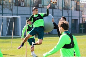 北京國安 全力備戰(zhàn) 保持專注