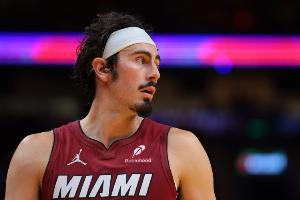 博彩網(wǎng)站列最佳第六人賠率：哈克斯+650領銜 A·米切爾+750排第二