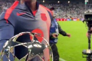 回到英倫的拉師傅是MVP！拉什福德梅開二度，助巴薩歐冠開門紅！