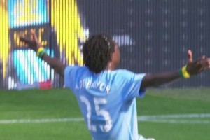 槍手叛徒！阿德巴約轉(zhuǎn)會曼城弒殺舊主阿森納！狂奔百米滑跪慶祝！