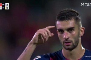 巴薩長傳反擊！拉菲尼亞送助攻！費(fèi)蘭單刀打門得手雙響！