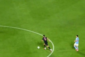 即將退役??！布教授昨天還貢獻(xiàn)手術(shù)刀直塞助攻梅西