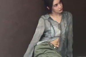 不愧是時(shí)尚達(dá)人！美娜這衣品符合吧友們的審美嗎？??