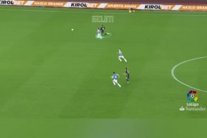 貝爾：讓你3秒你先跑，我會碾壓你進(jìn)球！