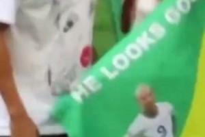 老婆顏值巔峰！這一吻讓理查利森愛上了現(xiàn)在的老婆??