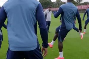 數(shù)據(jù)機構(gòu)英超冠軍概率，阿森納反超利物浦登頂，曼聯(lián)第7！