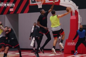 新賽季有戲??謝潑德單打KD，面對嚴(yán)防高拋打進(jìn)！這球真牛??！