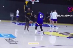 真的令人期待啊！斯瑪特在今日球隊(duì)訓(xùn)練結(jié)束后，還單獨(dú)進(jìn)行加練