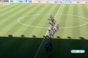 14歲梅西單場炸裂集錦，他踢球的方式真的沒有變過啊??