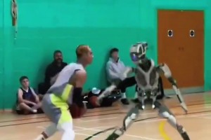 以后是不是都不需要陪練啦？