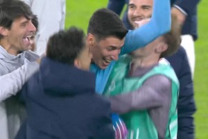 歷史第一人！里爾門將一個點球撲出3次，賽后全隊找他慶祝??