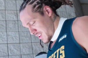 皮一下很開心！戈登：甚至布朗狀態(tài)都好起來了！