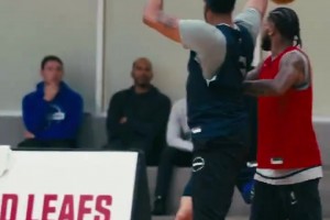 狀元連線！濃眉內(nèi)傳內(nèi)助攻弗拉格雙手暴扣