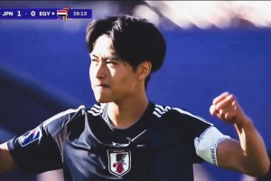 人才輩出！日本U20隊(duì)長絕對(duì)是顆潛力新星，球風(fēng)實(shí)在太穩(wěn)健??