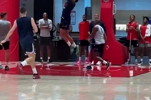 勇士隊采訪名場面：追夢庫里原來都是花錢小能手？