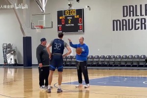 超巨路上的階梯！狀元弗拉格此前合練后加練罰球！