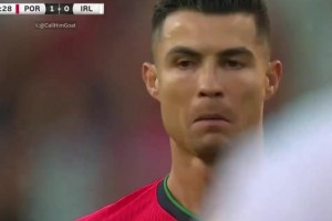 C羅2024年對陣愛爾蘭踢任意球時激勵自己，可惜球擊中了門柱