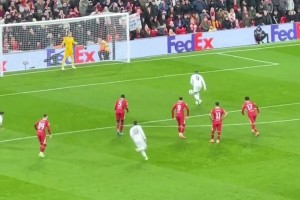 撲出C羅點(diǎn)球的門將不簡(jiǎn)單！凱萊赫昔日也曾撲出姆巴佩點(diǎn)球