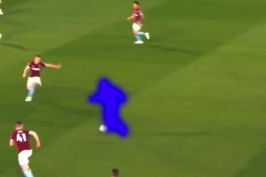 U20此前被絕殺瞬間：嫂子穿搭本是為贏球后慶祝，悲喜交加??