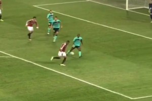 你可能不認識凱文-博阿滕！但你一定看過他的無解暴力美學！