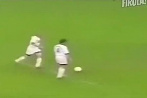 統(tǒng)治級的賽場表現！感受“外星人”羅納爾多的華麗足球！