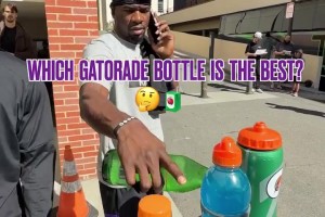 六年了，多倫多的機場墻上依然貼著