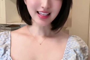 美女球迷預(yù)測(cè)：西部前兩名是雷霆和掘金 湖勇船火誰(shuí)排第三呢??