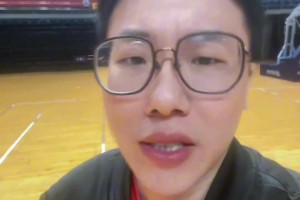 今天被打爆了！此前網(wǎng)紅大史談?wù)l天賦高：文班拿什么去和濃眉比