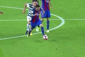 都讓開(kāi)！梅西對(duì)內(nèi)馬爾和蘇牙感到失望??