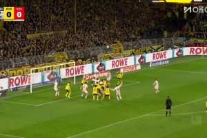 讀秒絕殺！多特角球機(jī)會(huì)，拜爾禁區(qū)凌空掃射破門