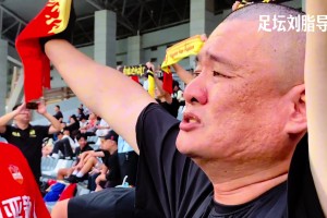 淚目??！泉州亞新降級，幾個純爺們留下傷心的淚水