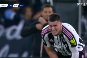 失良機！孔塞桑速度生吃對手傳中！弗拉霍維奇打門沒進(jìn)自己還傷了