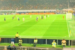 穿云箭！實拍：恰球王遠射洞穿球門，狀態(tài)神勇的德赫亞也鞭長莫及