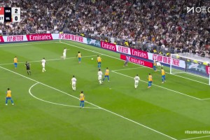 卡雷拉斯禁區(qū)造點(diǎn)，維尼修斯點(diǎn)球角度太正被撲