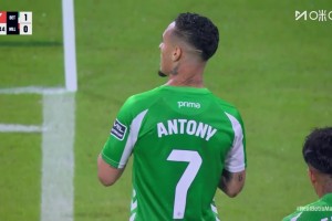 ??圓神王者風(fēng)范！安東尼無解貼地?cái)厥澜绮ㄆ崎T！