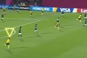 邵佳一留下了太多名場面！當(dāng)年德甲官方回顧中國球員的精彩表現(xiàn)！