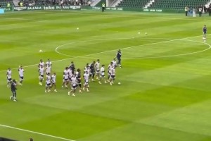 在哪里都是主場！埃爾切球迷高喊梅西的名字